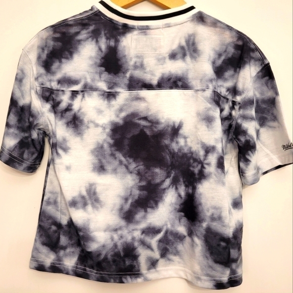 90's  Women's Tie-Dye Cropped T-Shirt - Vancouver Grizzlies (Small) - Picture 2 of 5